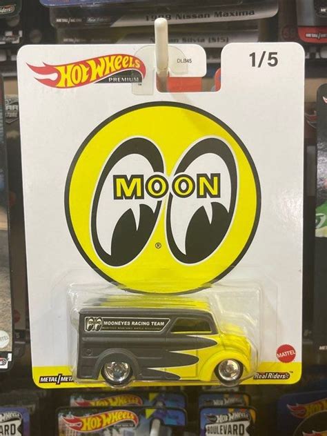 Hot Wheels Dairy Delivery Mooneyes Hobbies Toys Toys Games On Carousell