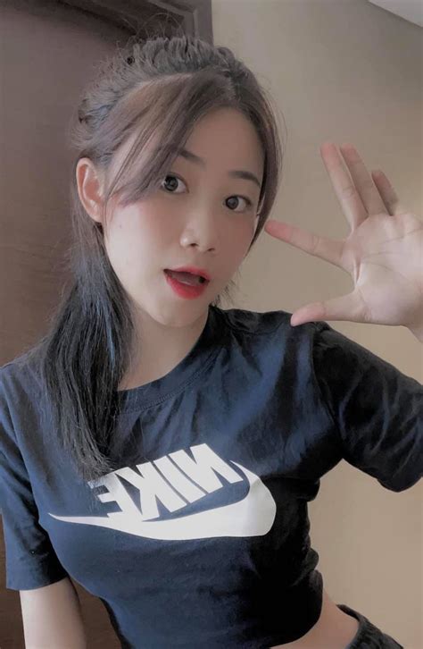 Hot girl Nóng cùng World Cup 2022 Mê Messi kỹ năng đá bóng không phải dạng vừa