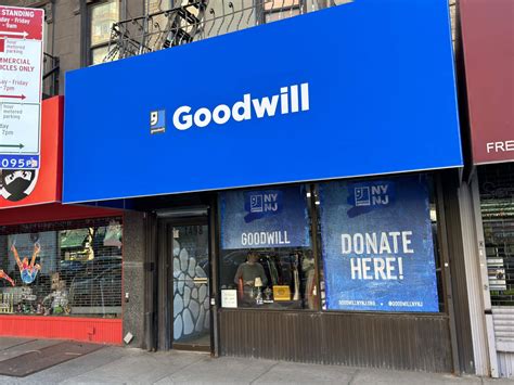 Goodwill Officially Opens Third Upper East Side Thrift Shop - Upper