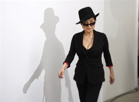 Cinco curiosidades de la controversial Yoko Ono, que hoy cumple 88 años