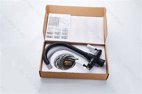 Luxury New Double Handle Hot And Cold Kitchen Sink Faucet Kitchen Mixer Chrome Black Kitchen