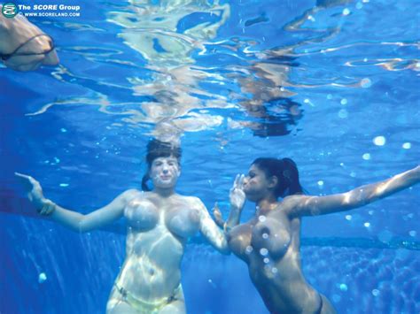 Big Tits Underwater XXGASM