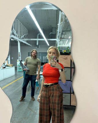 Courtney Miller Co Mill Pikagurlx Typicalvlogs Nude Leaks OnlyFans Leaked Models The