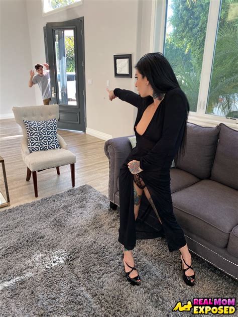 RealMom Hot Tattooed MILF Joanna Angel Fucks A Pervy 114 Pics XHamster