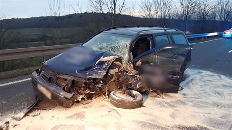 Vogelsberg Frontalcrash beim Überholen zwei Verletzte