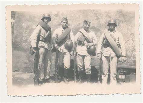 Deutsche Wehrmacht Weisse Arbeits Uniformen Stahlhelm Original Gruppen