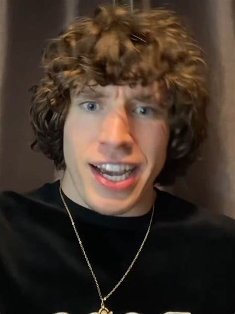 Australian Sex Worker Slut Shamed For Sleeping With Men On Day Holiday In Paris The