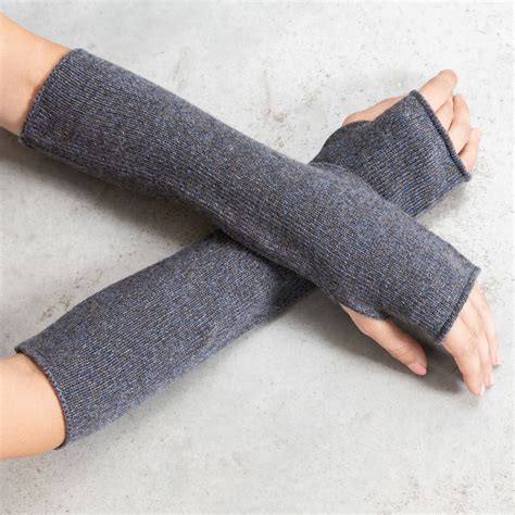 Grey Knitted Fingerless Gloveswolfensson