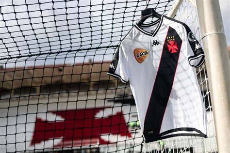 Torcedores Do Vasco Se Rendem Ao Novo Uniforme Do Clube Nas Redes