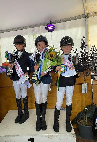 Français Podiums fribourgeois à la Coupe Suisse Poneys 2021 FFSE FVPS