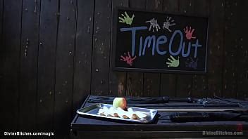 Slaveboy Azotado Y Vinculado Por Femdom XVIDEOS