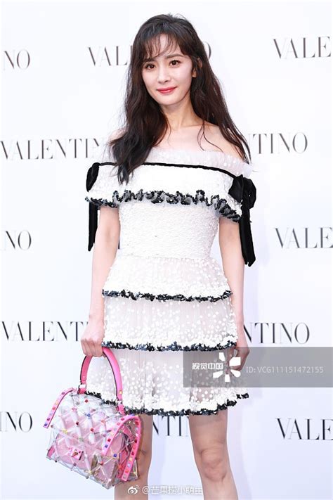 So sánh hot mom Cbiz Sắc vóc gây choáng nhất không phải Angela Baby mà là mỹ nhân này của