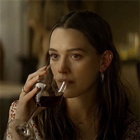 love quinn | Personagens de filmes, Fotos de biquíni tumblr, Atrizes