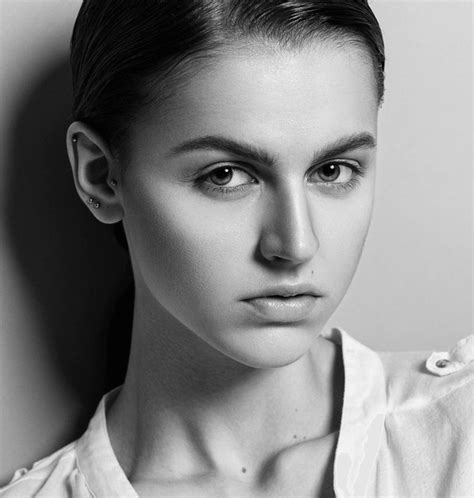 A Nude Intersex Woman Images Photos De Stock Objets D Et Images Vectorielles Shutterstock