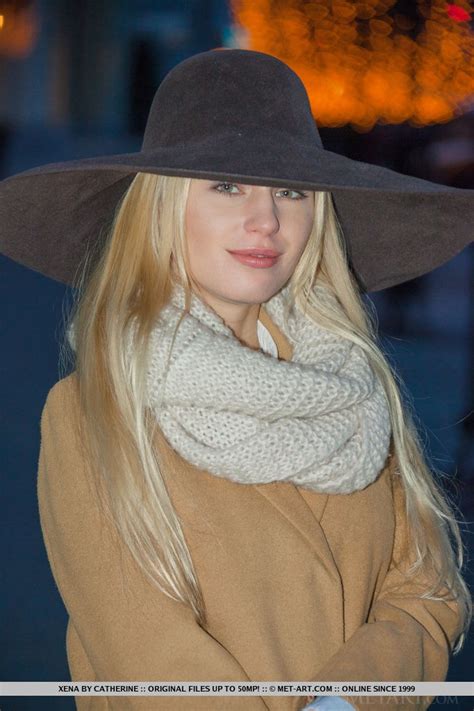 Xena A Opens Her Vagina Porn Pic