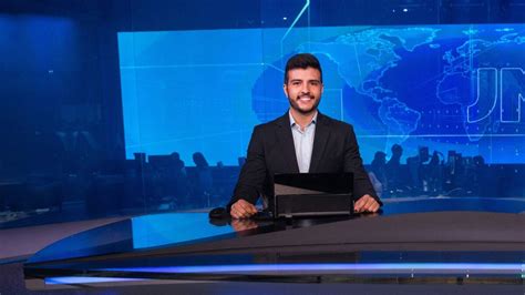Foto O Jornal Nacional Foi Comandado Pela Primeira Vez Por Um Jornalista Assumidamente Gay