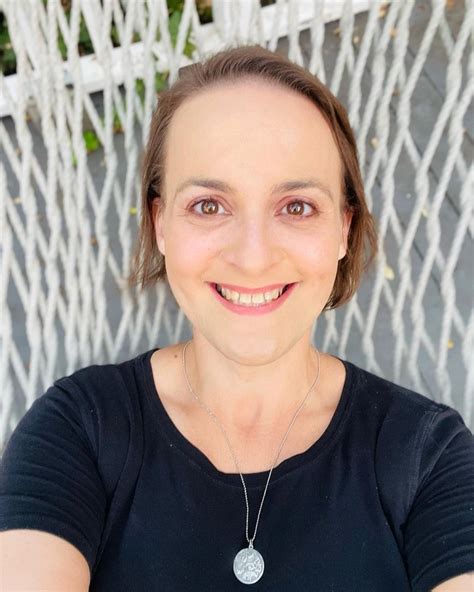 Greys Anatomy: Elisabeth Finch Lied About Cancer, Abortion | In Touch