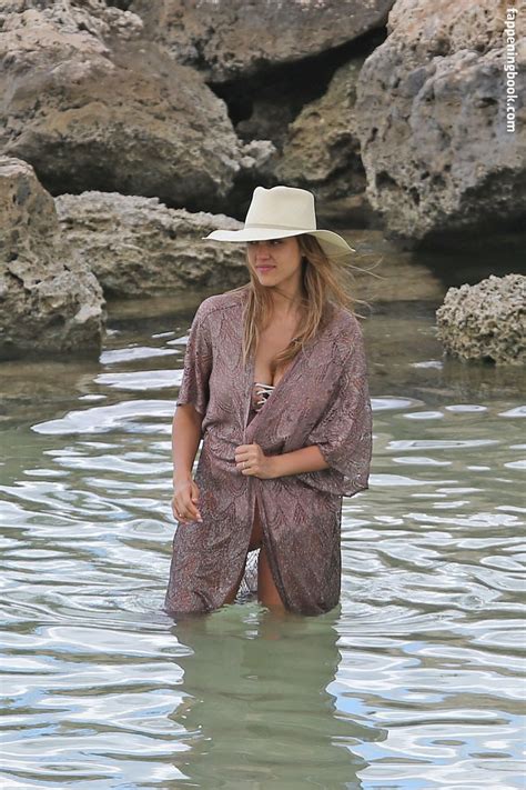 Jessica Alba Jessicaalba Nude The Fappening Photo 253351 FappeningBook