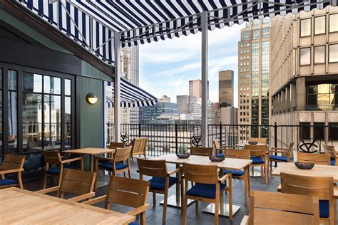 The Yale Club of New York City on LinkedIn: Rooftop views and city hues 🚕 🌇