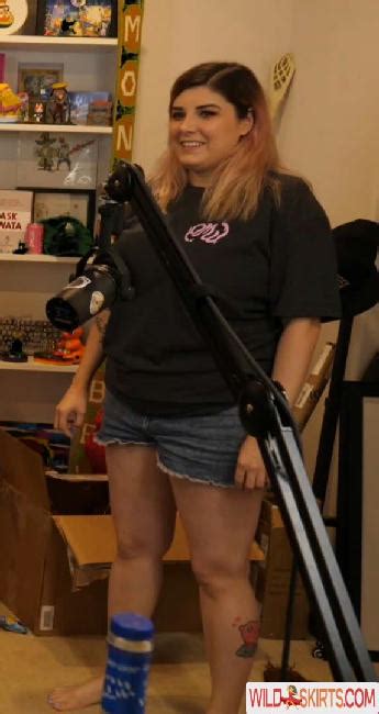 Alluux Alluux Official Amouranth Nude OnlyFans Instagram Leaked Photo 1