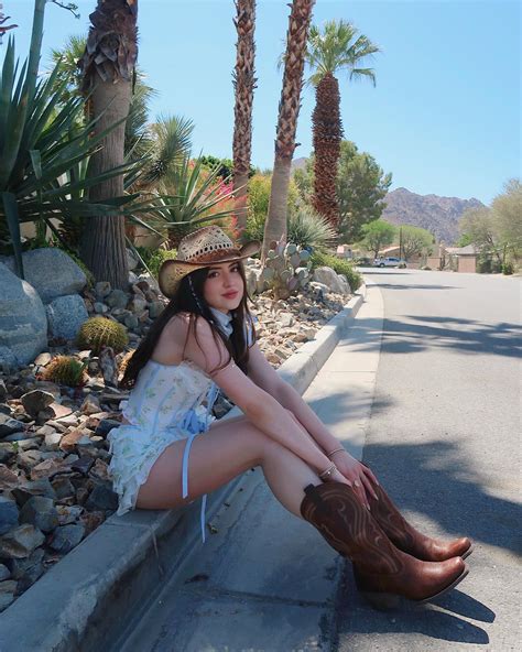 Sophie Silva | Save this vid if you want to be the hottest Jack Sparrow