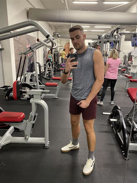 Finally Friday Nudes Gaybrosgonemild Nude Pics Org