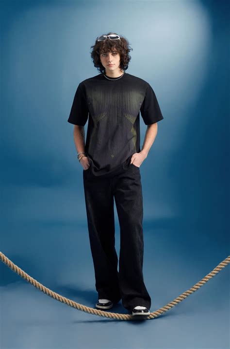 NUDE T SHIRT Phenomenal