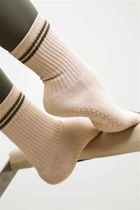 The Best Pilates Grip Socks To Shop In Australia For 2026 Who