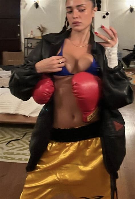 Luna Blaise Nude Porn Pictures Xxx Photos Sex Images Pictoa