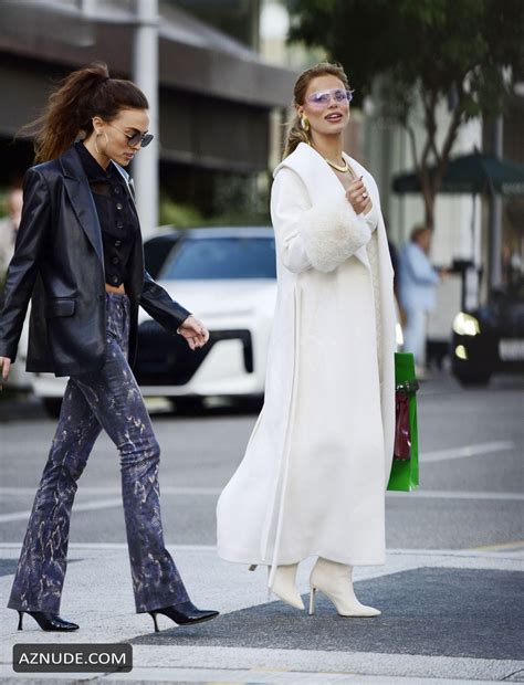 Brooks Nader Sexy Seen With Sarah Jane Flaunts Her Hot Figure On A Holiday Shopping In Beverly