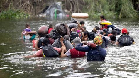 Migrantes Insisten En Cruzar A Eeuu Por El Río Bravo Diario Libre