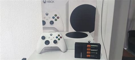 Pilha Recarregavel Xbox Series S - Xbox Series S (branco) + Carregador de pilha com 4 pilhas recarregável ...
