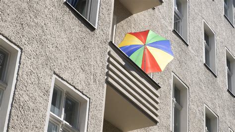 Touristsein In Der Eigenen Stadt Von Balkonien Nach Bikini Berlin