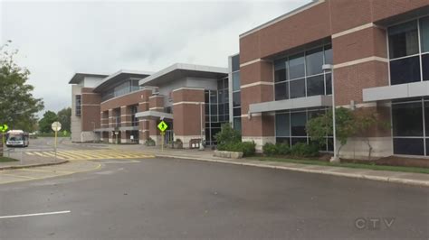 Classes resume at Fanshawe College | CTV News