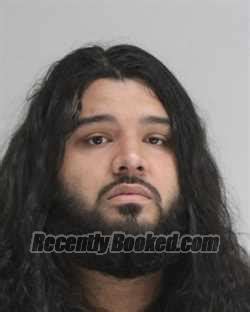 Recent Booking Mugshot For Elijah Munoz In Dallas County Texas