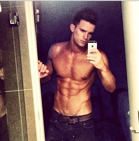 Pictures Of Gary Beadle