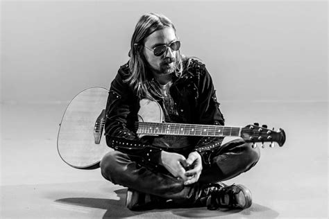 MELANHOLIJA HOTA I ERCEGA BOSANSKI MERAK I DALMATINSKI GLAS EMIR HOT DAVOR ERCEG