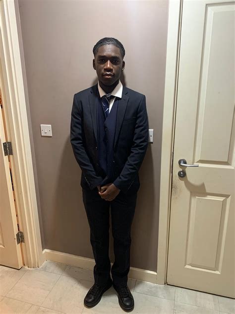 Uk Government Supporting Briton Who Faces Dubai Jail For Sex With Girl Herald Series