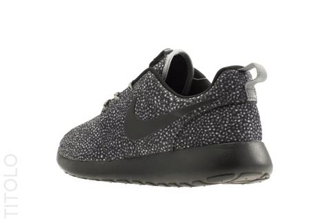 Nike Wmns Roshe Run Pebble Cool Grey Black Wolf Grey Volt Sneakerfiles