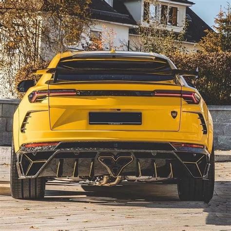 Lamborghini Urus Carbon Fiber Body Kit Msy