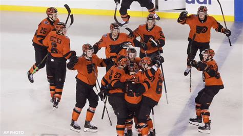 Flyers come back to beat Penguins in Stadium Series - 6abc Philadelphia