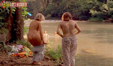 The Feeding Nude Pics Page