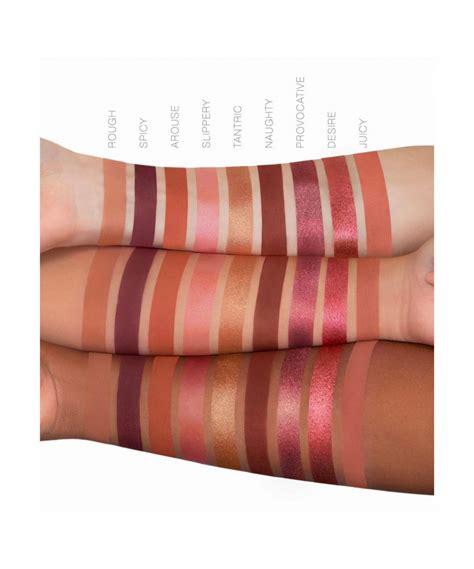 Купить Палетка теней Huda Beauty Naughty Nude Eyeshadow Palette по цене руб в интернет