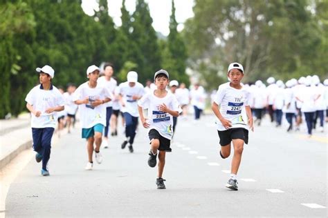 Près de 15 000 XNUMX personnes participent à une course à pied