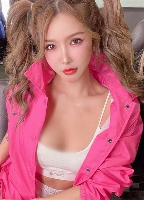 M T Hot Girl M C Nh Kh Ng Khoe Ng Cong G I C M Titanic N I M I Th C Chia S