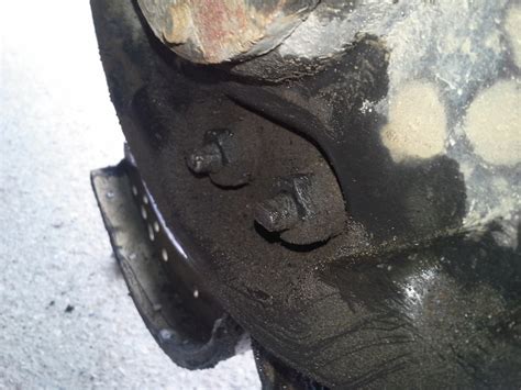 Потек задний тормозной цилиндр — УАЗ 315195 Hunter, 2,7 л, 2015 года ...