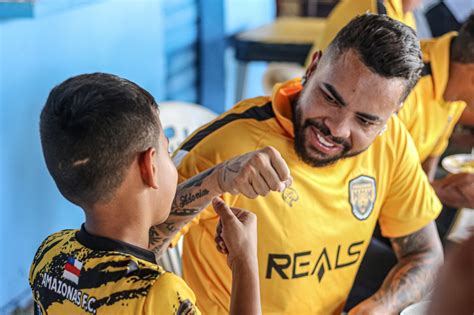 Dentinho Completa Mais De Dias Sem Estrear Pelo Amazonas