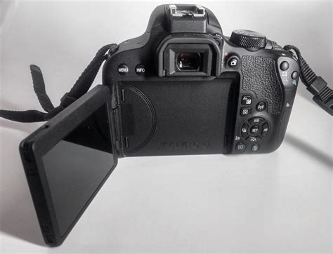 Обзор от покупателя на Цифровой зеркальный фотоаппарат Canon EOS 800D ...