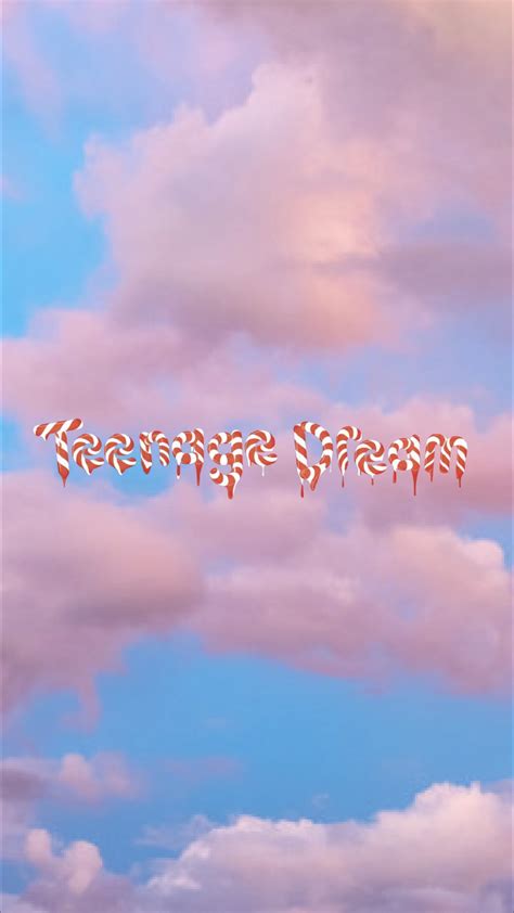 Katy Perry Cloud Wallpaper