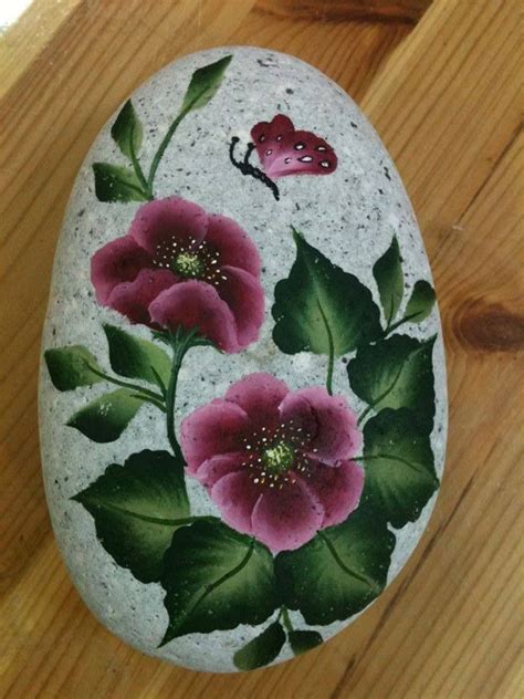 516 best Painted flowers on rocks images on Pinterest | Painted rocks ...